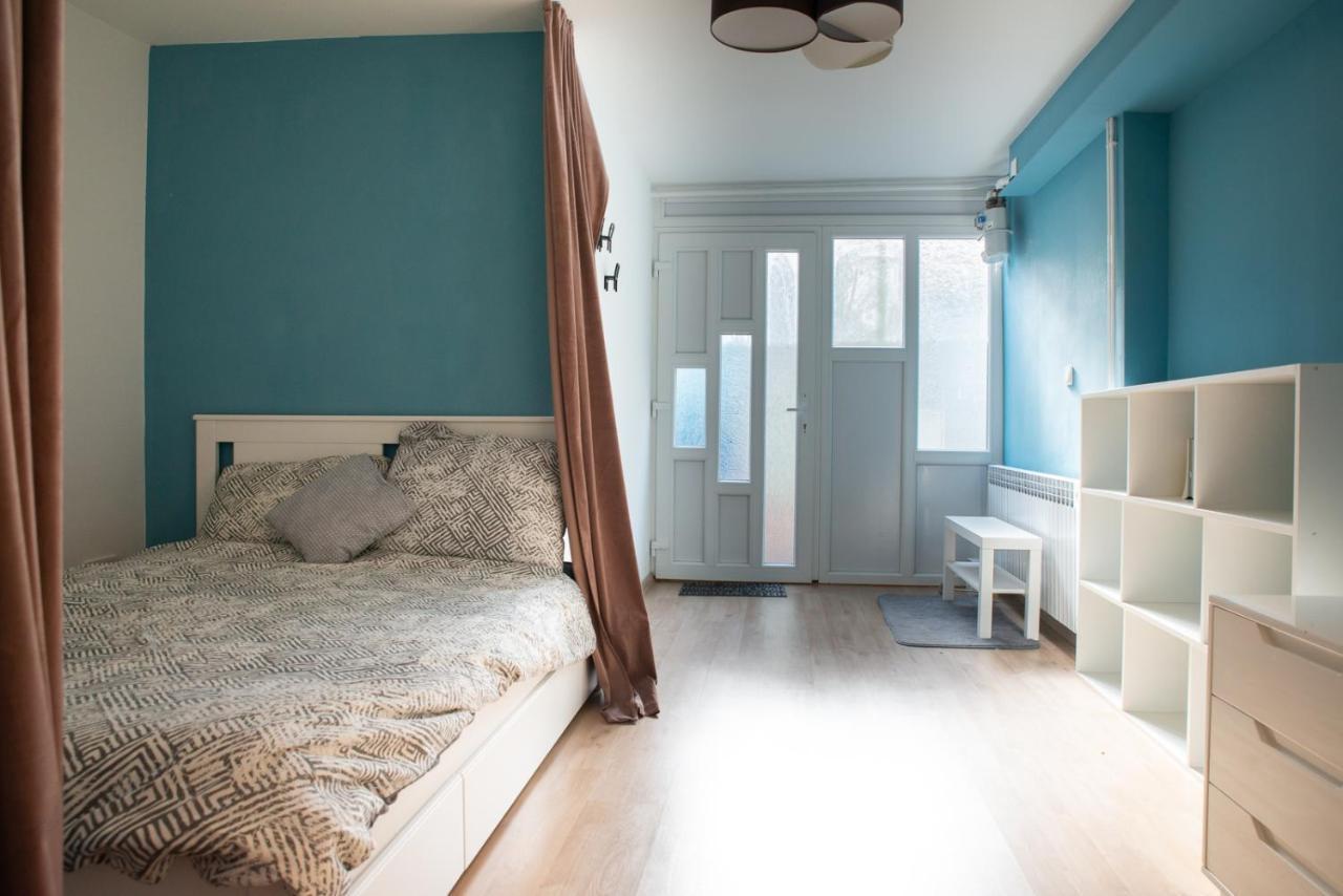 Cozy In A Peaceful Street Apartman *
