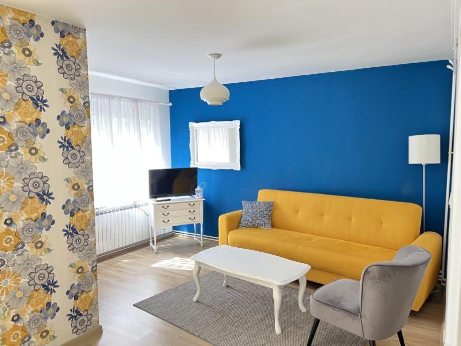 Cozy In A Peaceful Street Apartman